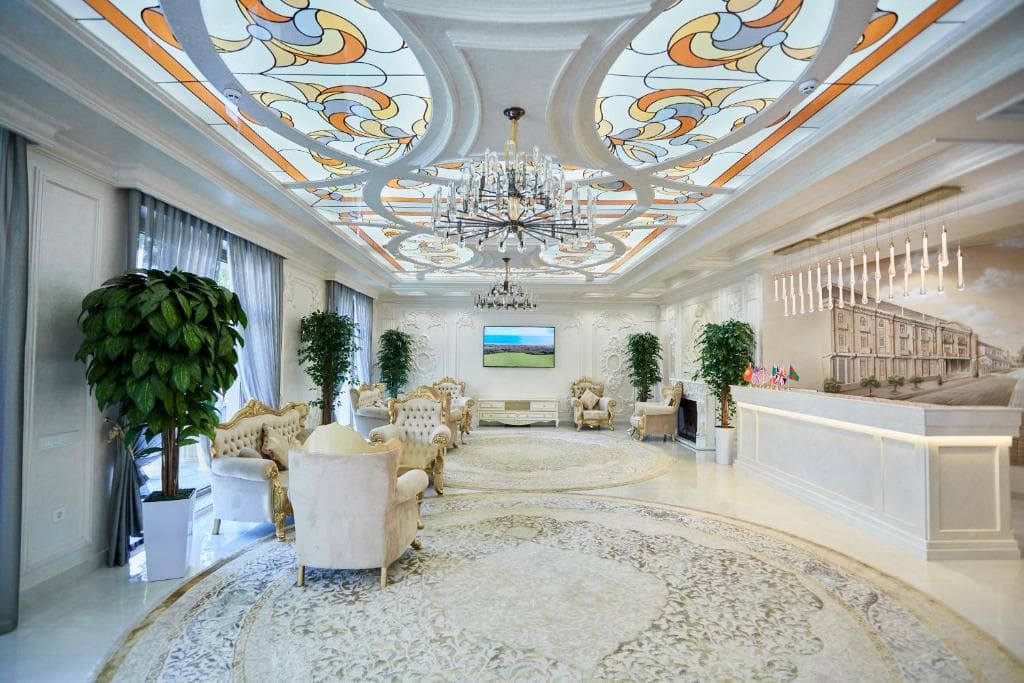 Luxury Hotel